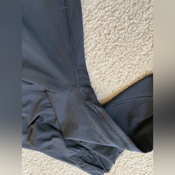 Lululemon athletic leggings - Picture 2 of 4